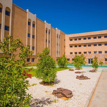 Hotel Monotel Dar El Barka Nouakchott Bagian luar foto