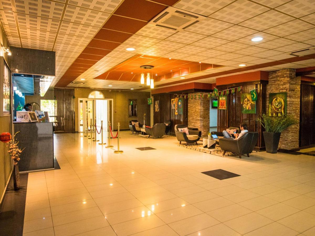 Hotel Monotel Dar El Barka Nouakchott Bagian luar foto