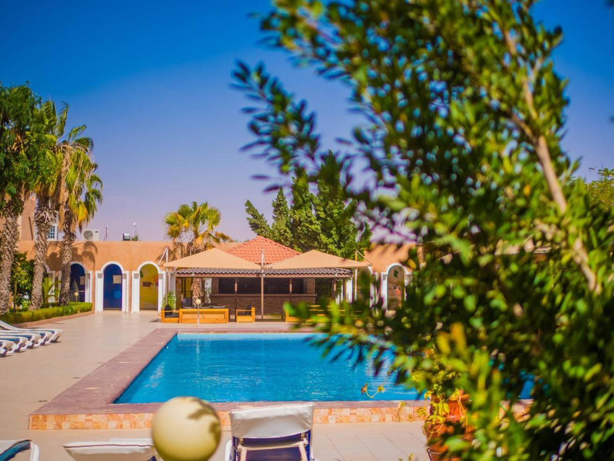 Hotel Monotel Dar El Barka Nouakchott Bagian luar foto