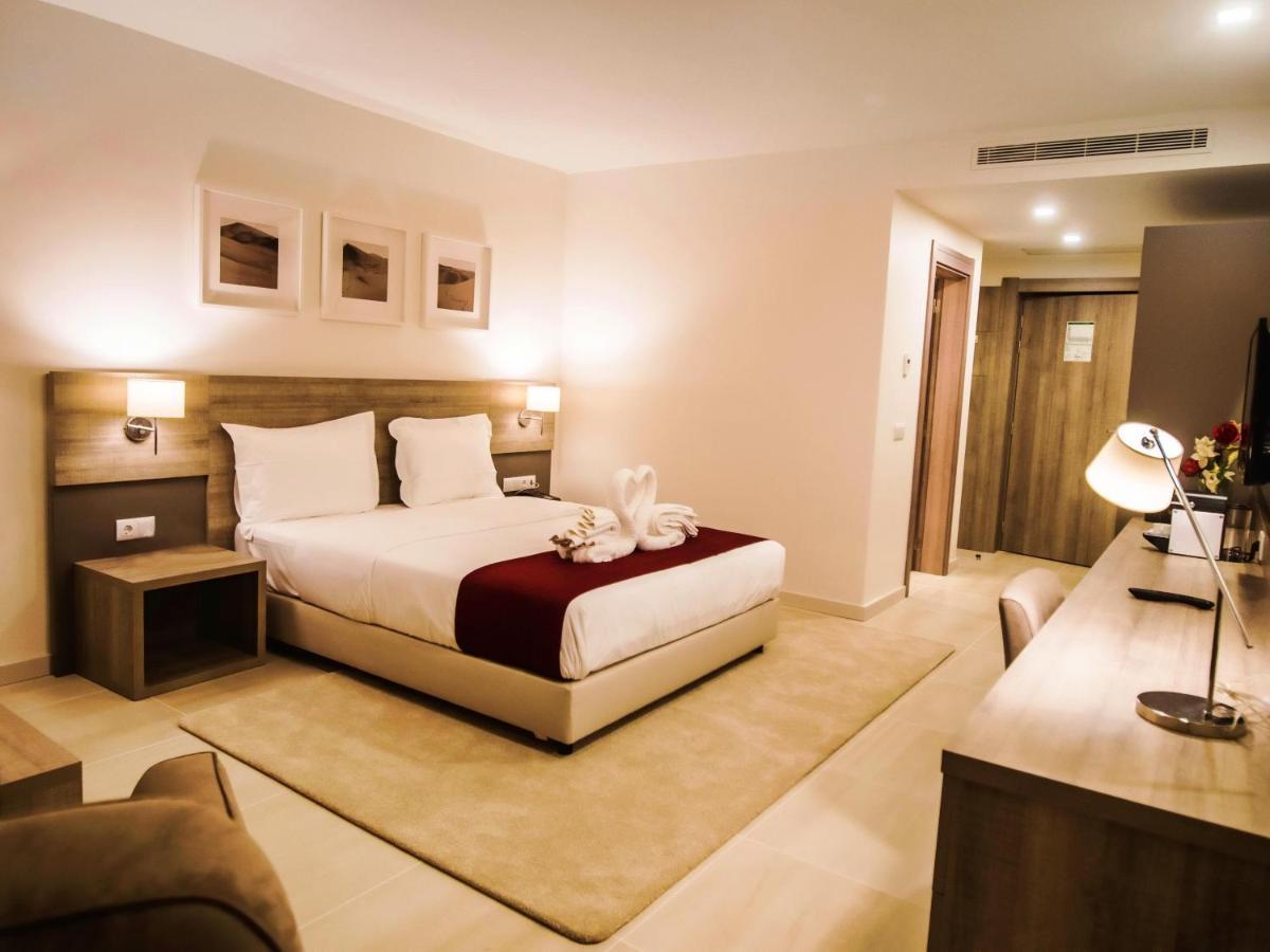 Hotel Monotel Dar El Barka Nouakchott Bagian luar foto