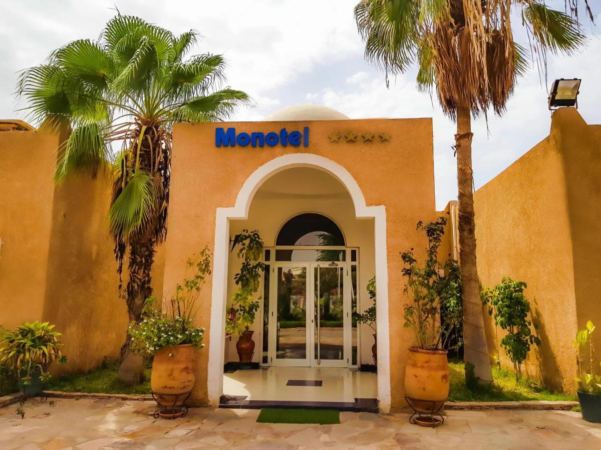Hotel Monotel Dar El Barka Nouakchott Bagian luar foto